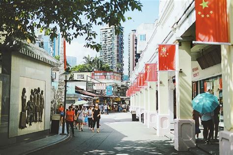 中影寶立方店如何成為都市娛樂新地標，與電影文化的深度交融探討